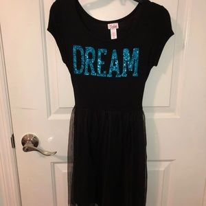 Girls dress
